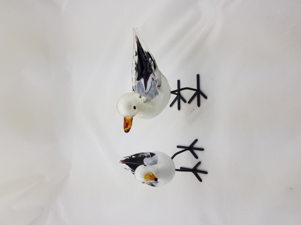 Glas Möwe auf Metellfüssen